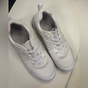 Vionic Shay Slip On Shoes Sneakers Mesh White Size 8 Comfort Womens